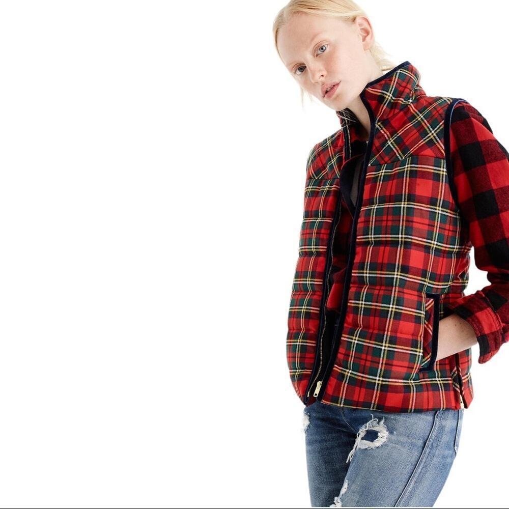 J. Crew Tartan Plaid Mountain Puffer Velvet Trim Vest Red Green Size Small H2712